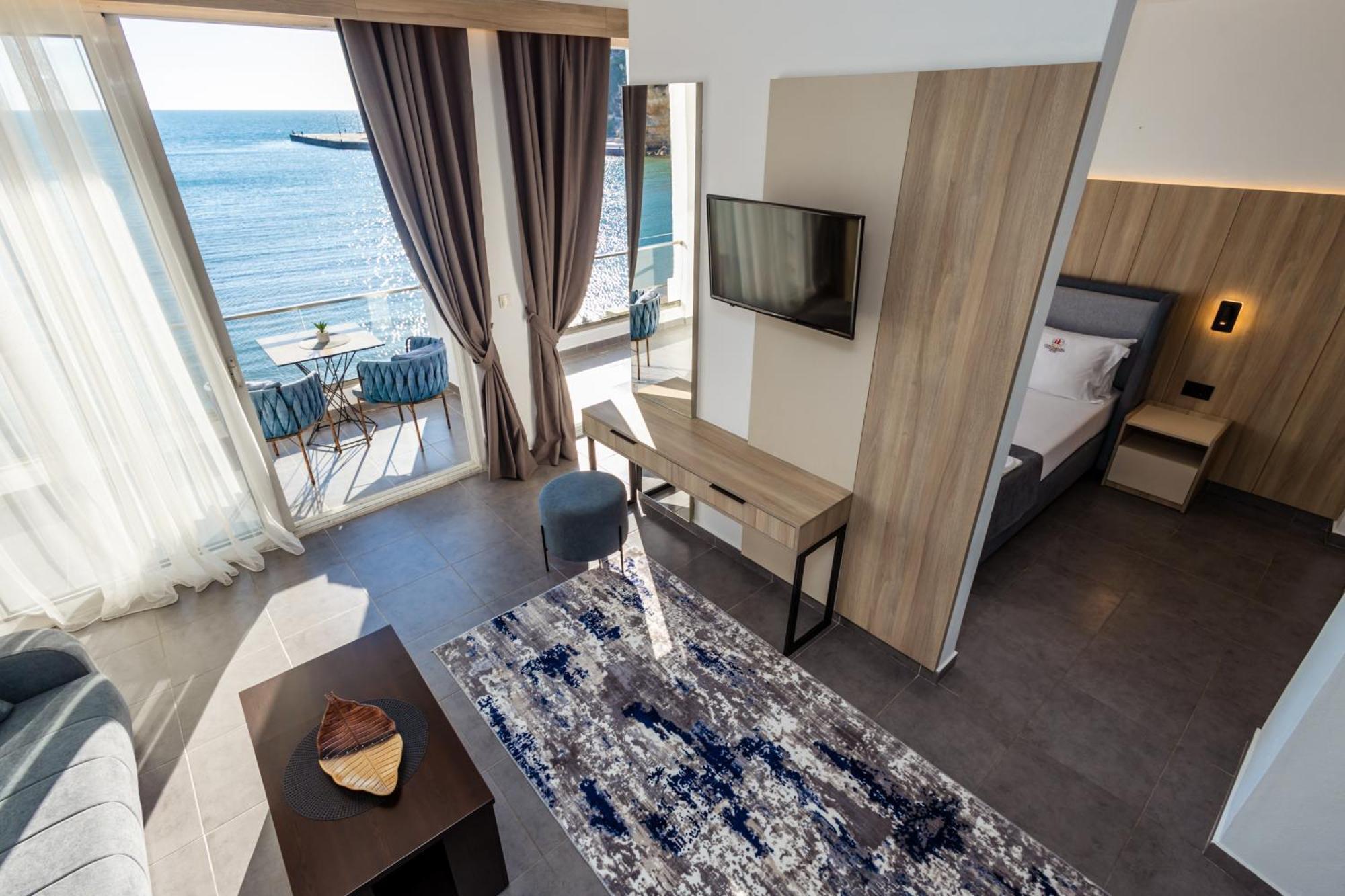 Continental Hotel Ülgün Dış mekan fotoğraf