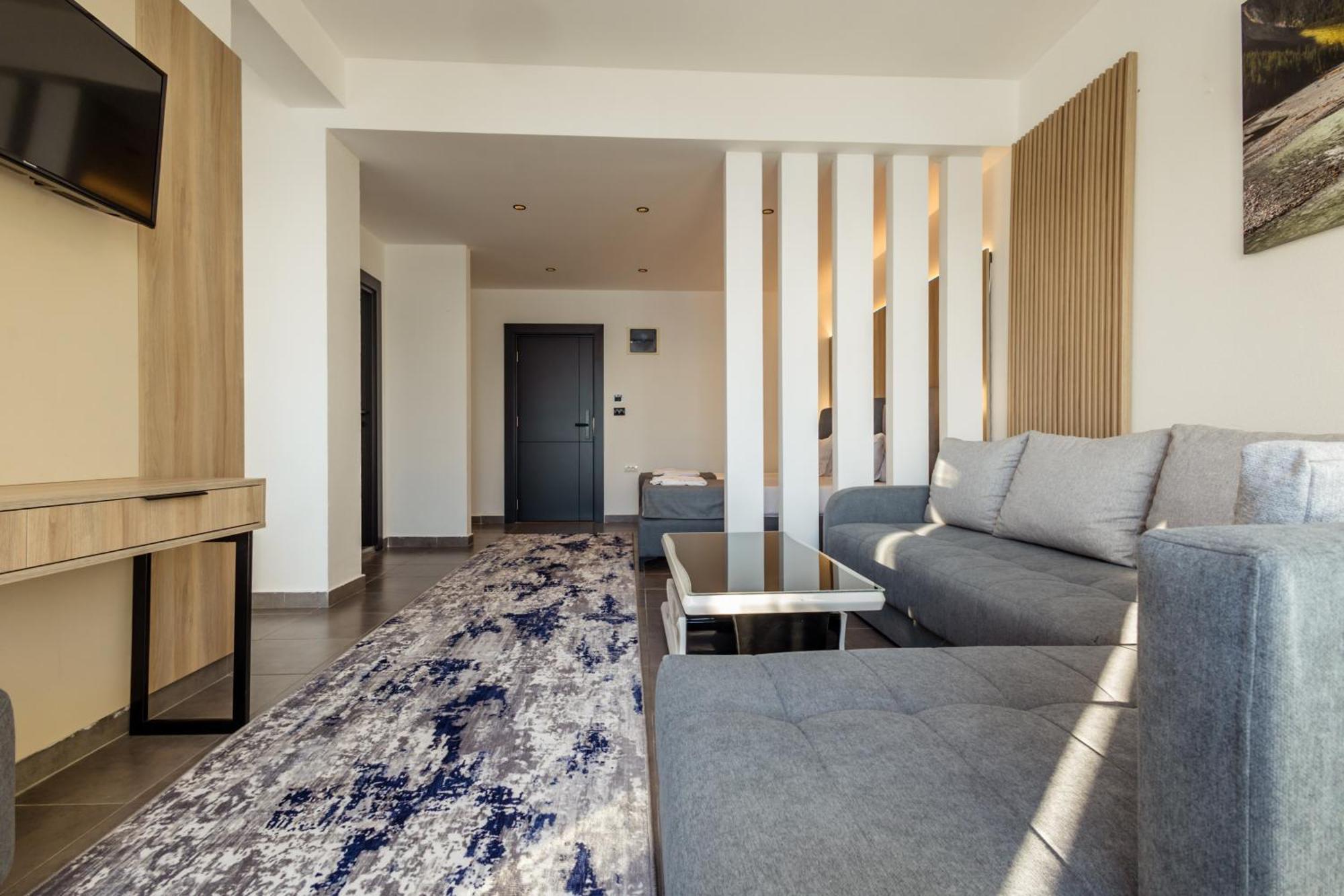 Continental Hotel Ülgün Dış mekan fotoğraf