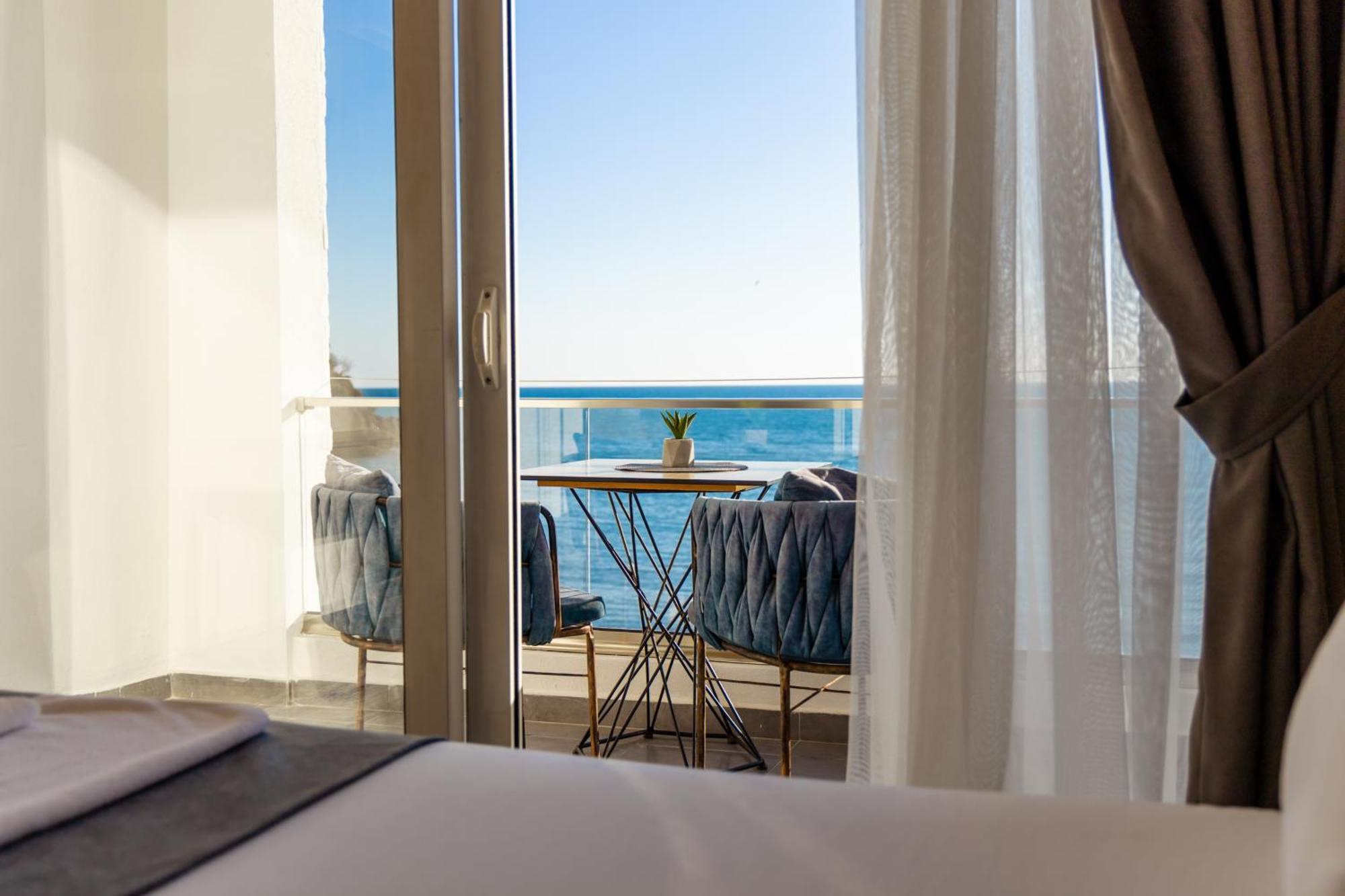 Continental Hotel Ülgün Dış mekan fotoğraf