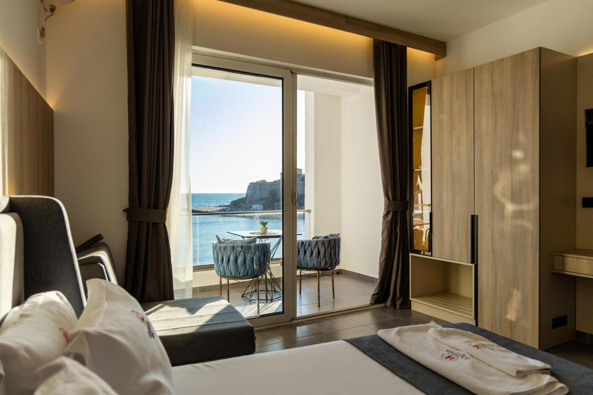 Continental Hotel Ülgün Dış mekan fotoğraf