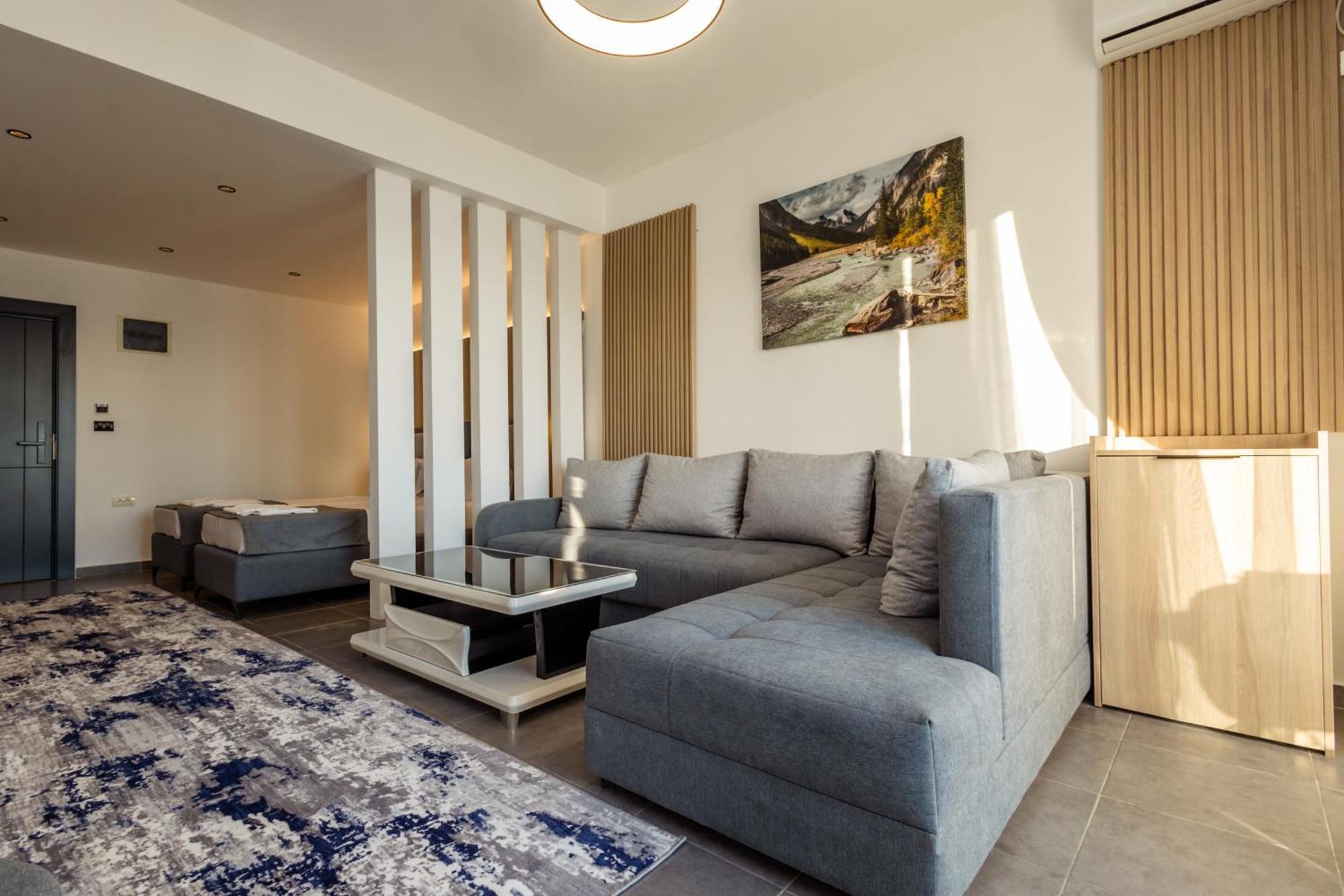 Continental Hotel Ülgün Dış mekan fotoğraf