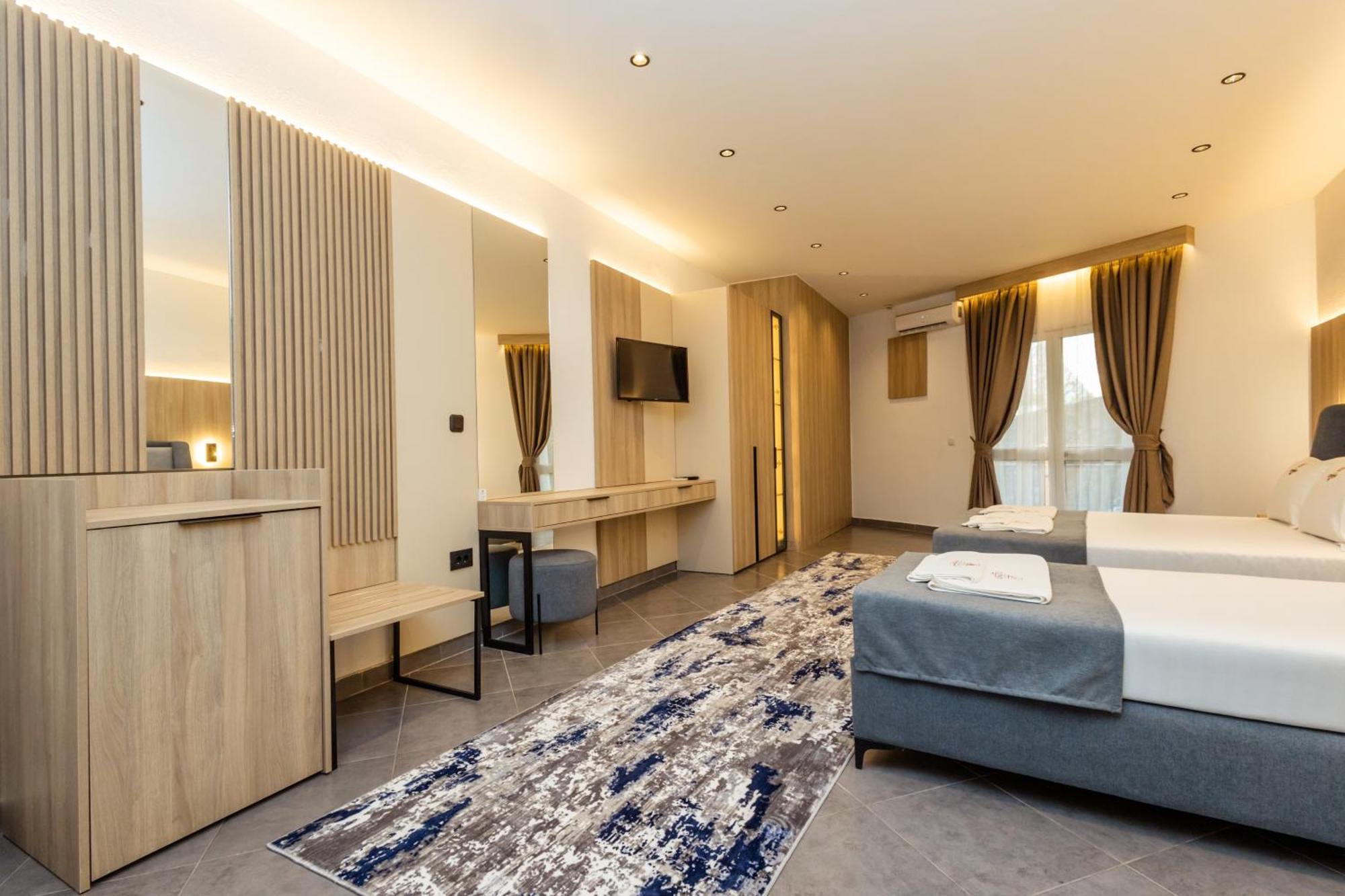 Continental Hotel Ülgün Dış mekan fotoğraf