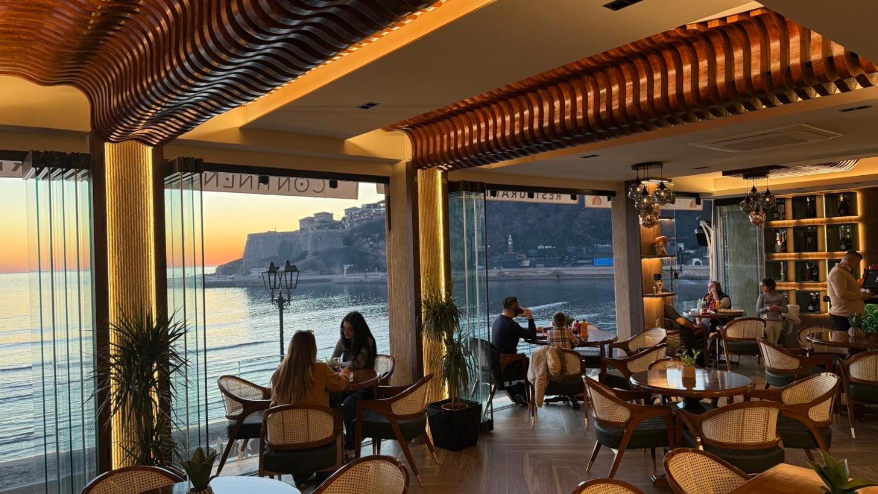 Continental Hotel Ülgün Dış mekan fotoğraf